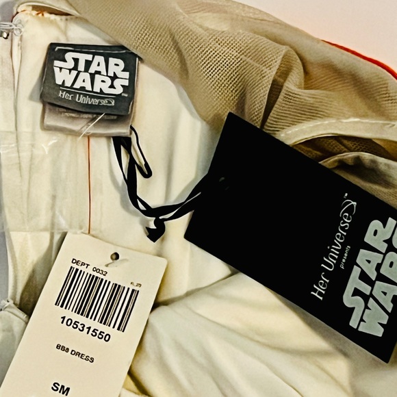NWT Her Universe Star Wars BB-8 Dress fashion show collection for Hot Topic Sz S - Picture 8 of 14